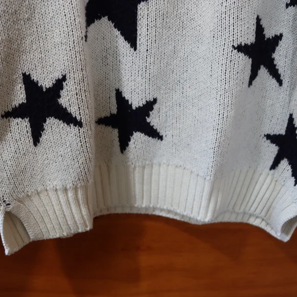 Marled Black White Crew Neck Star Sweater Medium Knit Pullover Casual Stylish - Picture 5 of 13